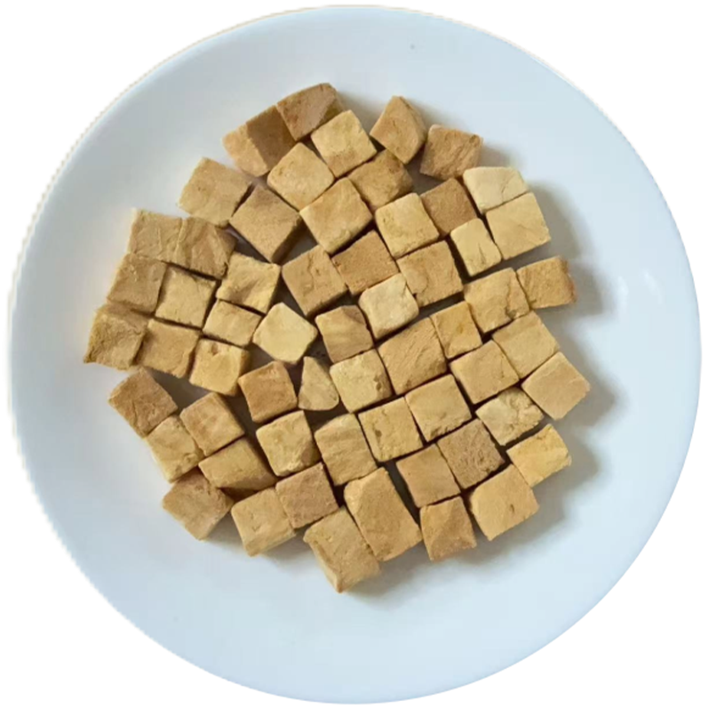 Freeze-dried Salmon Cube detail